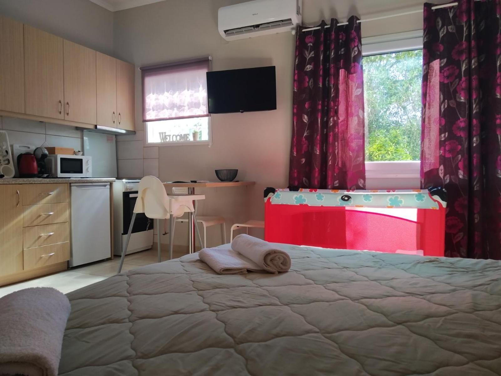 Trousas Apartments ロダ エクステリア 写真